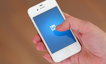 How to get more comments in a LinkedIn discussion
